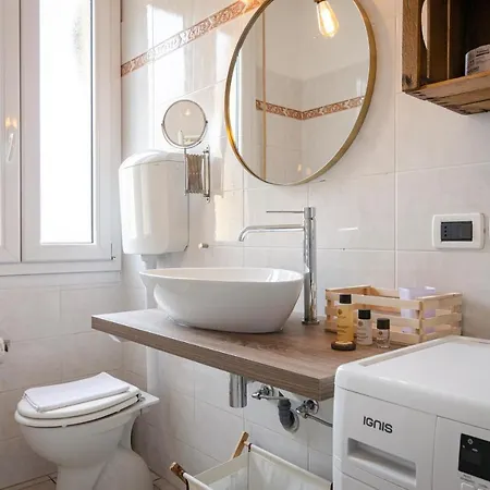 Cozy One Bedroom In Great Location Apartman *