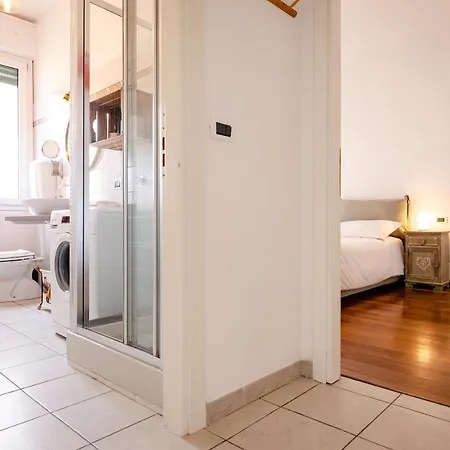 Cozy One Bedroom In Great Location *