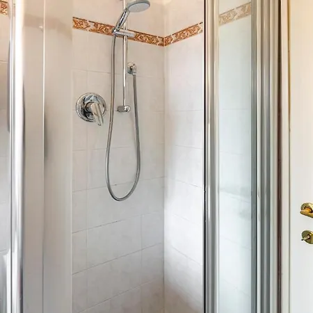 Cozy One Bedroom In Great Location * Bologna